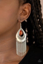 Load image into Gallery viewer, Scattered Storms - Red earring 940
