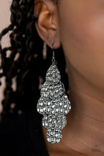 Load image into Gallery viewer, Instant Incandescence - Black earring 1576
