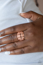 Load image into Gallery viewer, Crazy About Daisies - Rose Gold ring 1532
