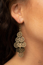 Load image into Gallery viewer, Blushing Blooms - Brass earring 1878
