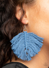 Load image into Gallery viewer, Macrame Mamba - Blue earring 1524
