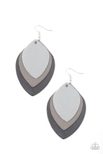 Load image into Gallery viewer, Light as a LEATHER - Black earring 510
