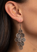 Load image into Gallery viewer, Blushing Blooms - Copper earring 943
