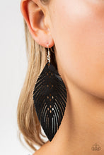 Load image into Gallery viewer, Wherever The Wind Takes Me - Black earring F022

