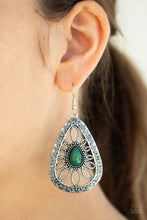 Load image into Gallery viewer, Floral Frill - Green earring 920
