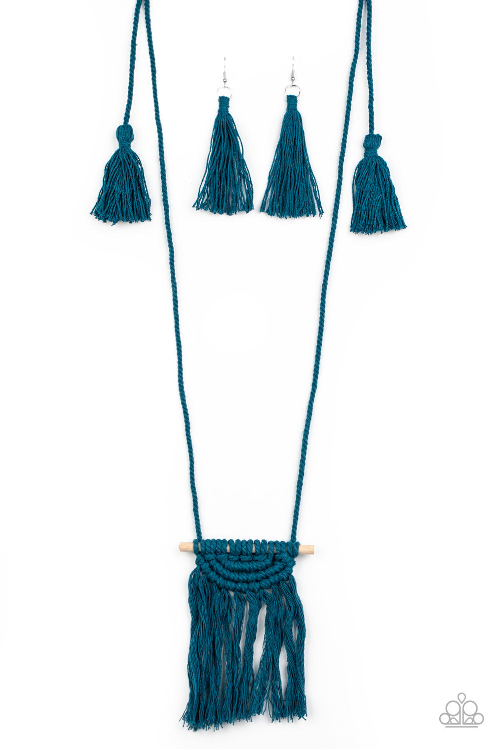 Between You and MACRAME - Blue macrame necklace A017