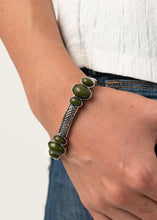 Load image into Gallery viewer, Instant Zen - Green bracelet 1857
