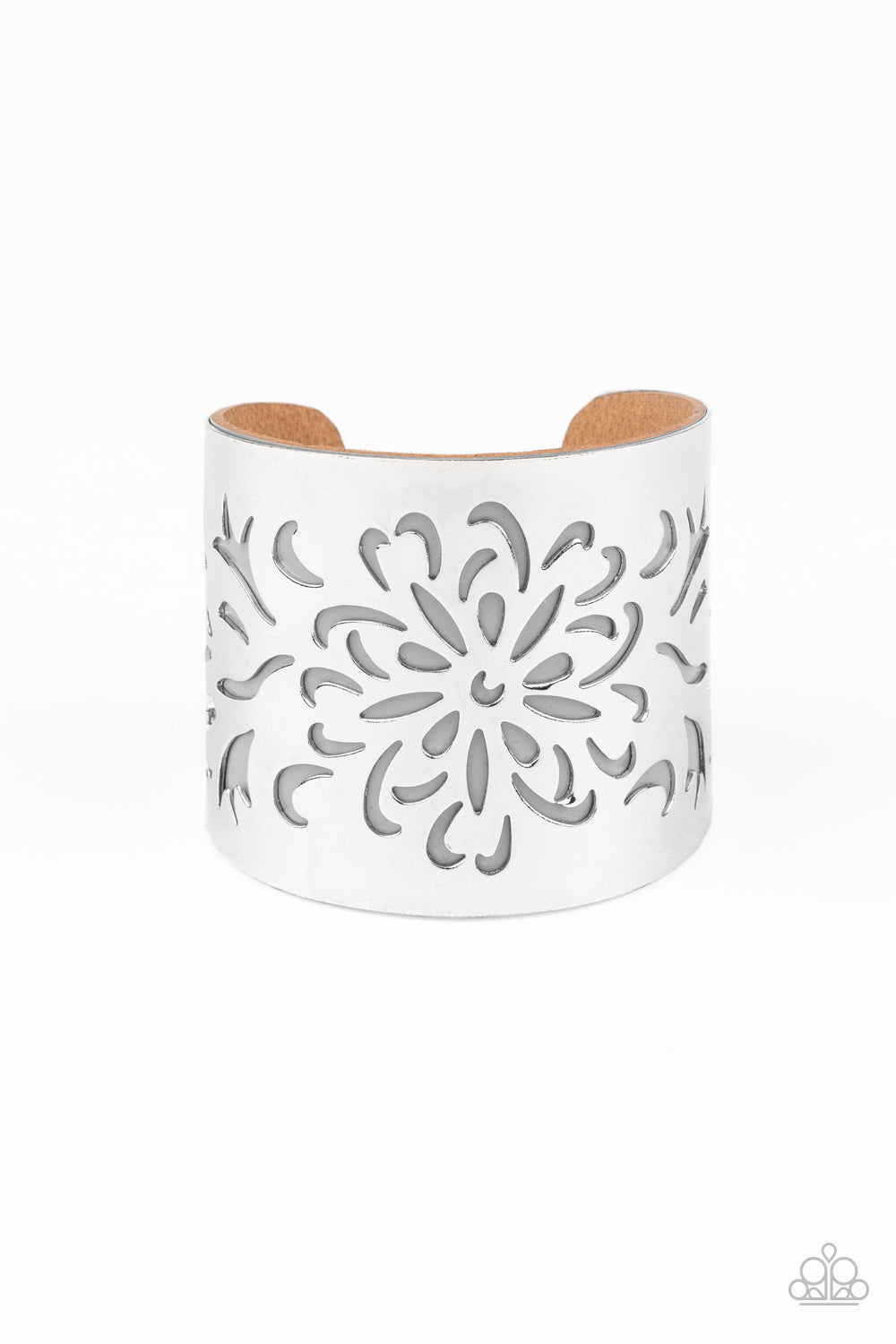 Get Your Bloom On - Silver cuff bracelet 570