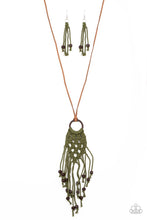 Load image into Gallery viewer, It’s Beyond MACRAME! - Green necklace 1650
