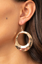 Load image into Gallery viewer, Fiercely Faceted - Gold earring 511
