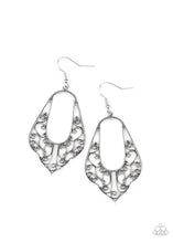 Load image into Gallery viewer, Grapevine Glamour - Silver earring 960
