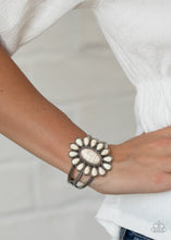 Load image into Gallery viewer, Sedona Spring - White cuff bracelet 1964
