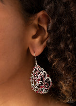 Load image into Gallery viewer, Winter Garden - Red earring 984
