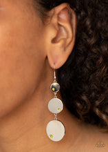 Load image into Gallery viewer, Poshly Polished - Green earring 574
