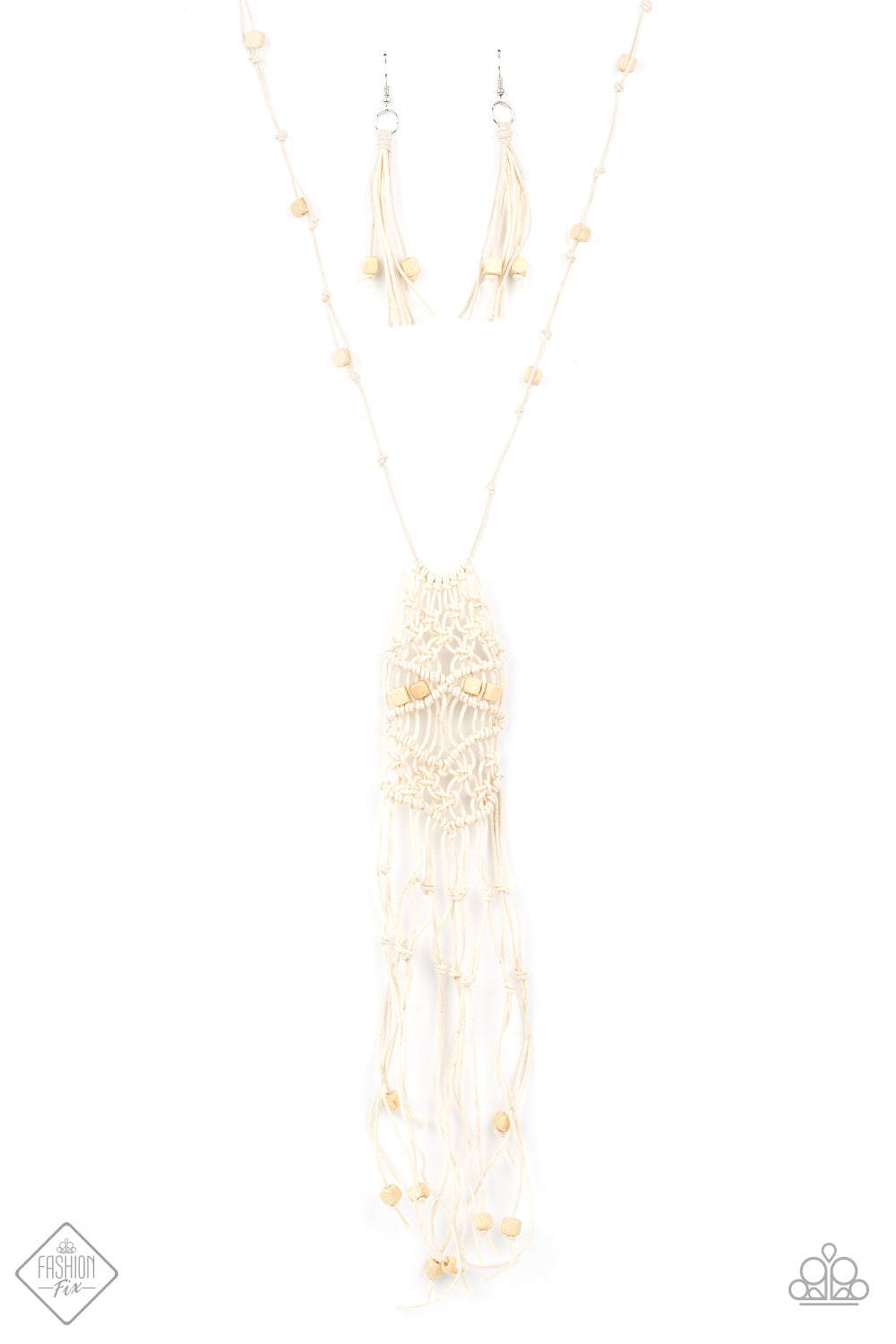 Macrame Majesty - white necklace 1604