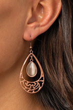 Load image into Gallery viewer, DEW You Feel Me? - Copper earring 1636
