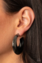 Load image into Gallery viewer, Chic CRESCENTO - Black hoop earring 1700
