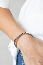 Load image into Gallery viewer, Stellar Beam - Green hinge bracelet 1745
