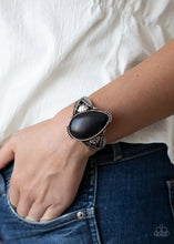 Load image into Gallery viewer, Blooming Oasis - Black cuff bracelet 1921
