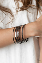 Load image into Gallery viewer, Top Of The Heap - Black bracelet 1643
