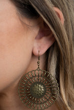 Load image into Gallery viewer, Rustic Groves - Brass earring 1629
