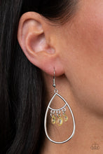 Load image into Gallery viewer, Shimmer Advisory - Yellow earring 1596
