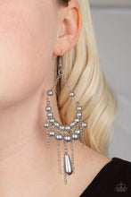 Load image into Gallery viewer, Party Planner Posh - Silver earring 1642

