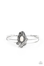 Load image into Gallery viewer, Sahara Solstice - White cuff bracelet F108
