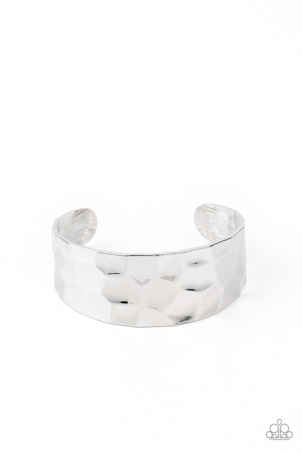 Is It HAUTE In Here? - Silver cuff bracelet 520