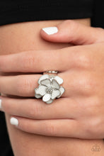 Load image into Gallery viewer, Hibiscus Holiday - White ring 534
