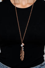 Load image into Gallery viewer, Feather Flair - Copper necklace 1828
