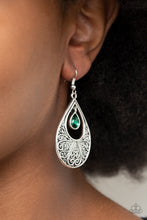 Load image into Gallery viewer, Garden Magic - Green earring A018
