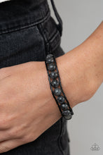 Load image into Gallery viewer, Homespun Stones - Black bracelet B075
