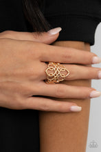 Load image into Gallery viewer, Regal Roundabout - Gold ring F101
