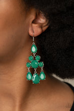 Load image into Gallery viewer, Afterglow Glamour - Green earring 1703
