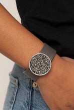 Load image into Gallery viewer, Stellar Escape - Silver snap bracelet C009

