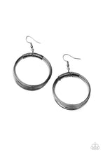 Load image into Gallery viewer, Urban-Spun - Black earring 1824
