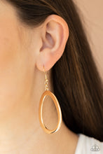 Load image into Gallery viewer, Casual Curves - Gold earring 1675
