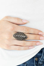 Load image into Gallery viewer, FRILL Ride - Black ring 2067
