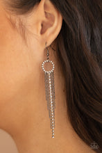 Load image into Gallery viewer, Pass The Glitter - Black earring 2050
