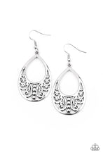 Load image into Gallery viewer, Stylish Serpentine - Silver earring 1774
