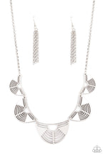 Load image into Gallery viewer, Record-Breaking Radiance - Silver necklace 1735
