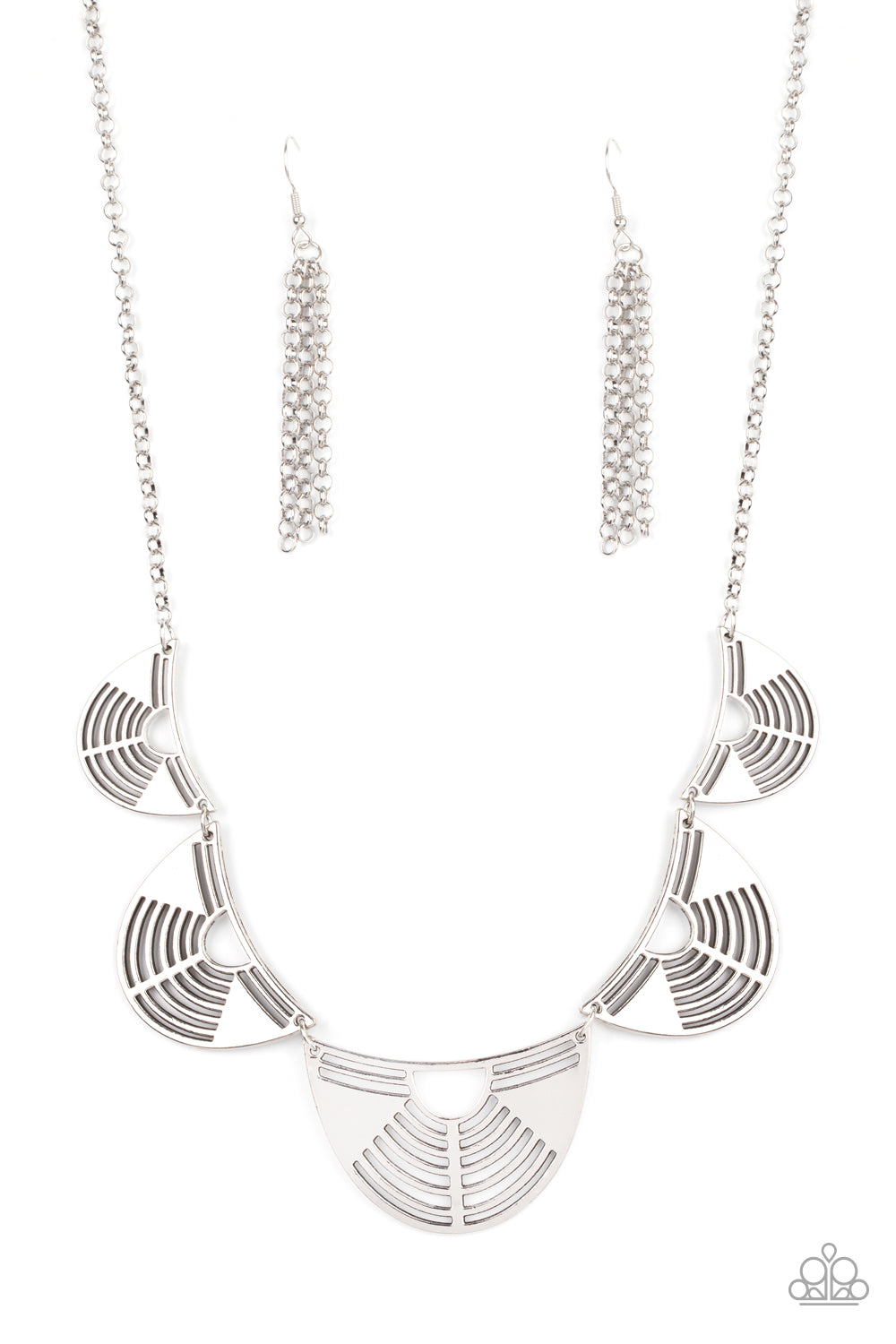 Record-Breaking Radiance - Silver necklace 1735