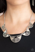 Load image into Gallery viewer, Record-Breaking Radiance - Silver necklace 1735
