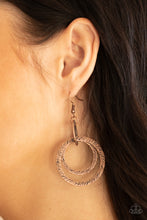 Load image into Gallery viewer, Distractingly Dizzy - Copper earring 652
