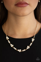 Load image into Gallery viewer, Gorgeously Glistening - Gold necklace 2038
