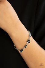 Load image into Gallery viewer, Social GLISTENING - Blue bracelet F025
