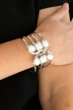 Load image into Gallery viewer, Mystified - White bracelet 1812
