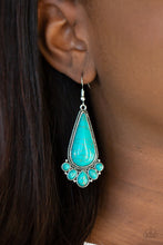 Load image into Gallery viewer, Rural Recluse - Blue earring 537
