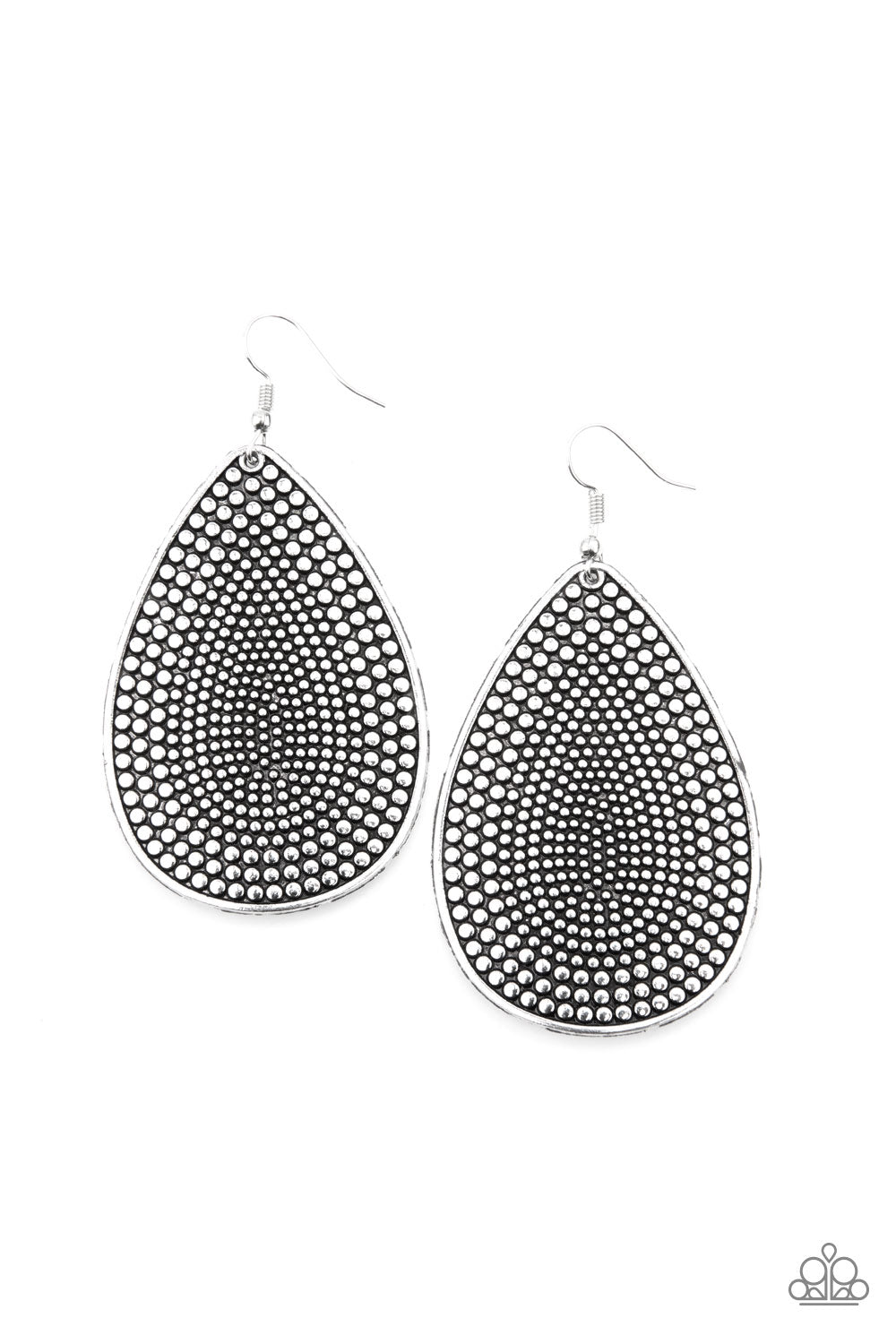 Artisan Adornment - Silver earring 609